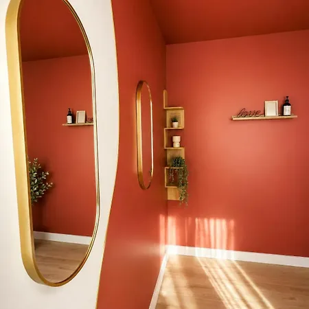 Nid D Romantique Avec Jacuzzi Et Salle De Cinema Villa