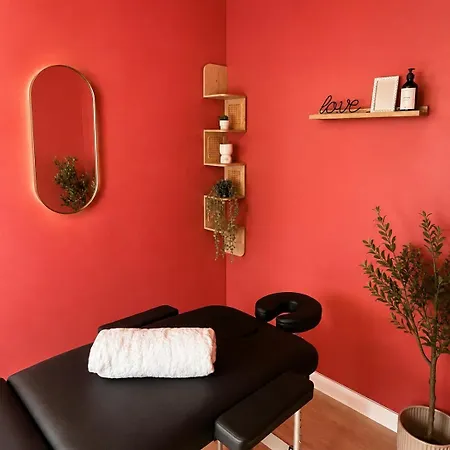 Nid D Romantique Avec Jacuzzi Et Salle De Cinema Villa