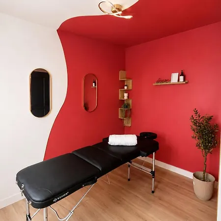 Nid D Romantique Avec Jacuzzi Et Salle De Cinema