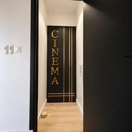 Nid D Romantique Avec Jacuzzi Et Salle De Cinema Villa Sainte-Verge